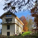 Le Moulin Des Olirics Chalet